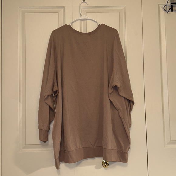 Frida Kahlo Crewneck - Picture 4 of 4